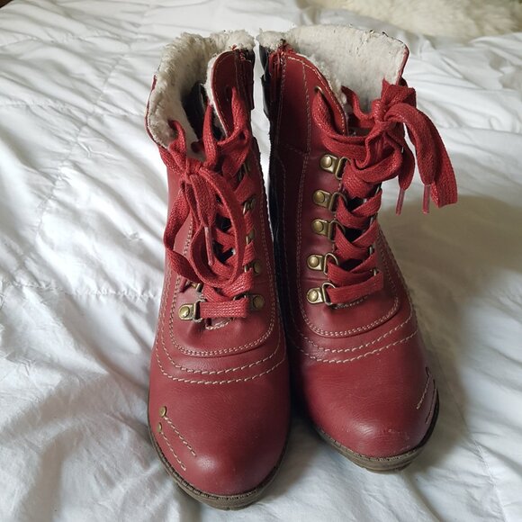 Red winter heel boots with high sole for more comfort - Picture 3 of 4